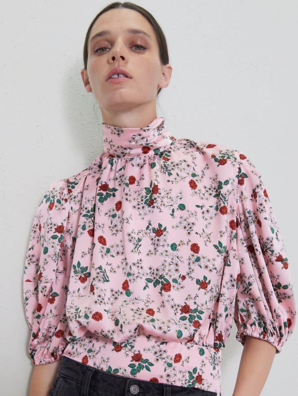 NWOT Zara Pink Floral Print Mock Neck Puff Sleeve Blouse Satin Top LARGE